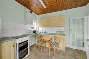 Photo 11- click for photo gallery